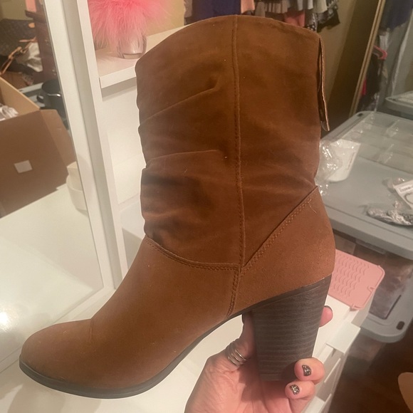 Ladies size 9M Rampage boots - Picture 7 of 9